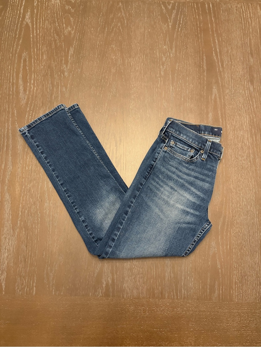 Hollister Classic Blue women’s Slim Straight Epic Flex Jeans size 28